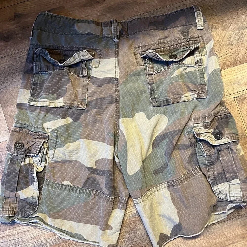 Men's Size 33 Camo American Eagle Shorts - Picture 4 of 5